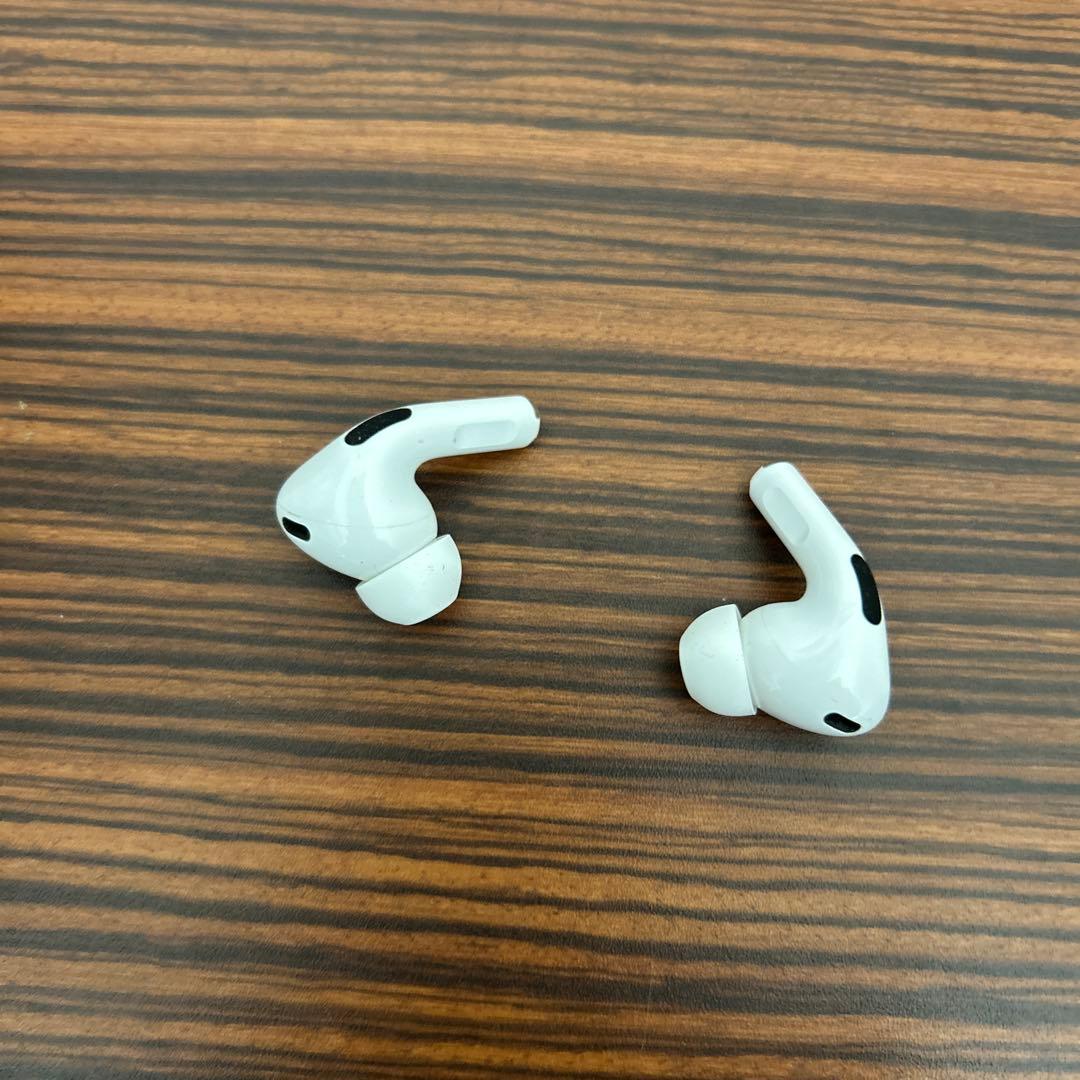 AirPods Pro（第2世代）MQD83J/A Li ghtnig