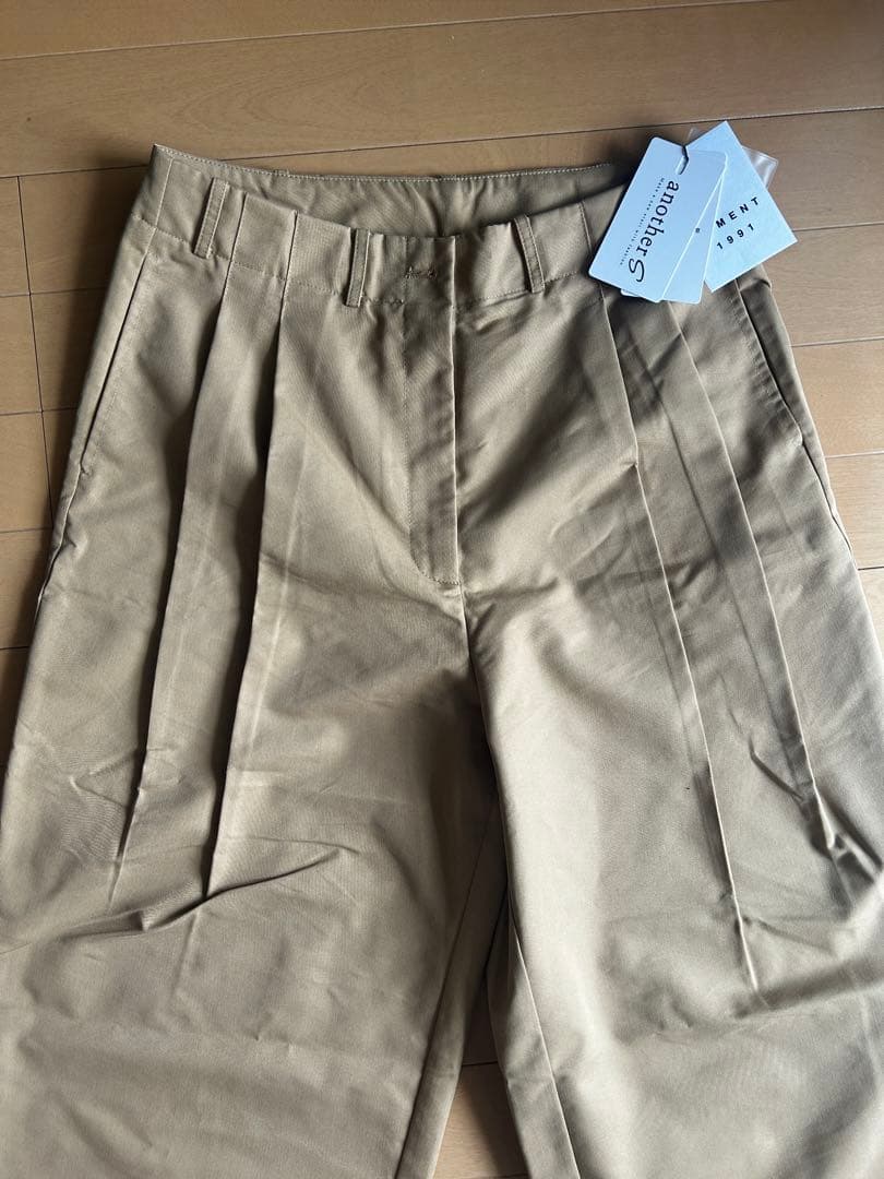 新品・未着用 ANOTHER S タック入りワイドチノパン