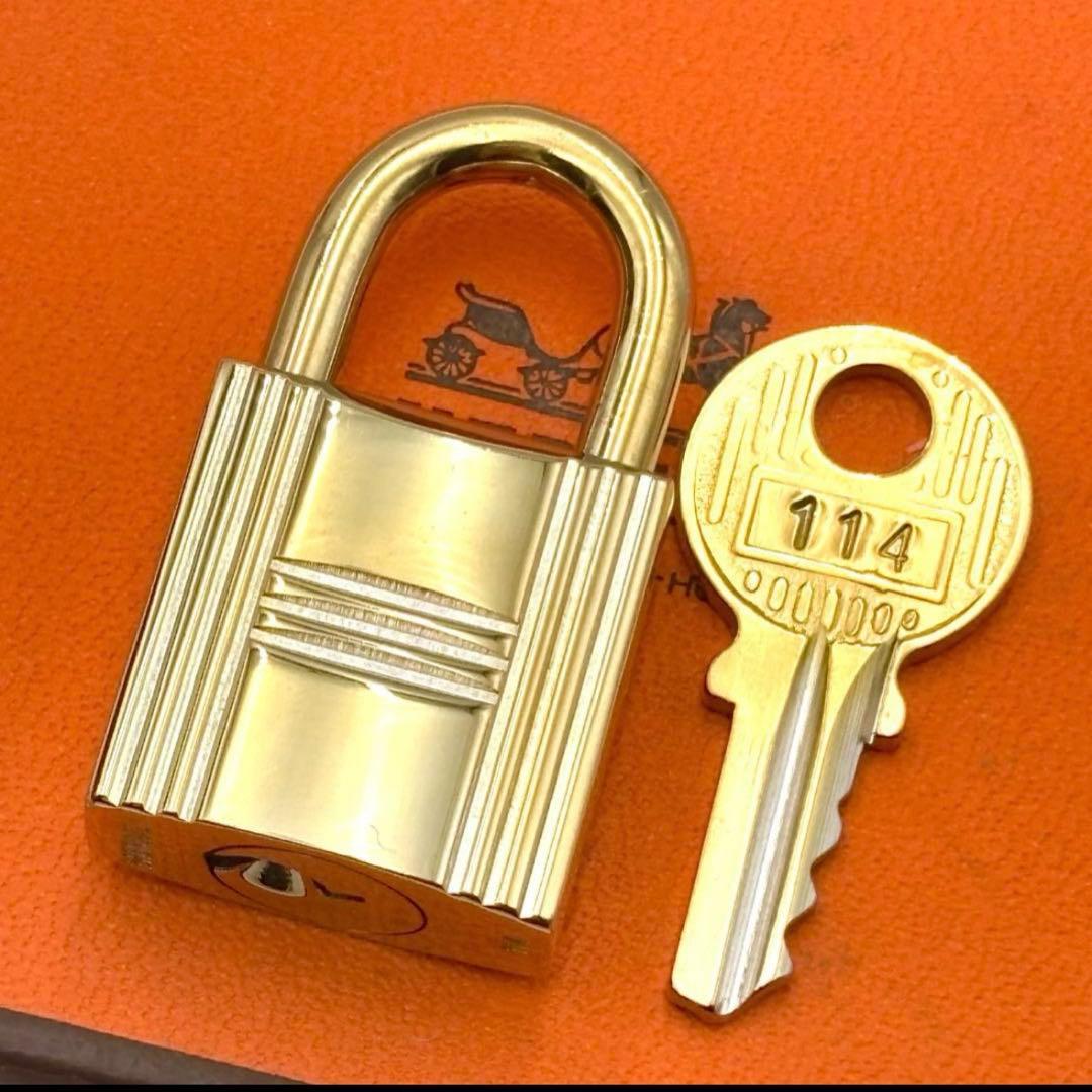 HERMES エルメス カデナ　24Kメッキ　No.114　114番　鍵付き