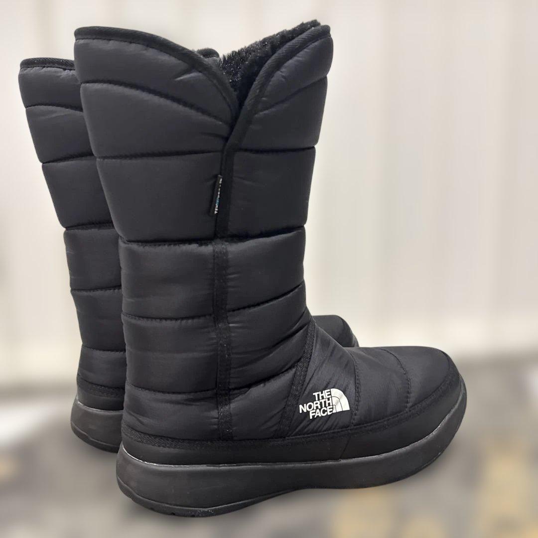 美品　ザノースフェイス　W Amore WP II【24.0】 NFW51977