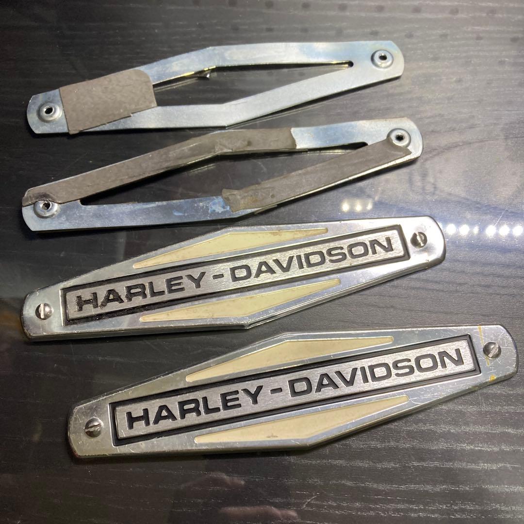 希少！HARLEY-DAVIDSON 純正タンクエンブレム 2個セット