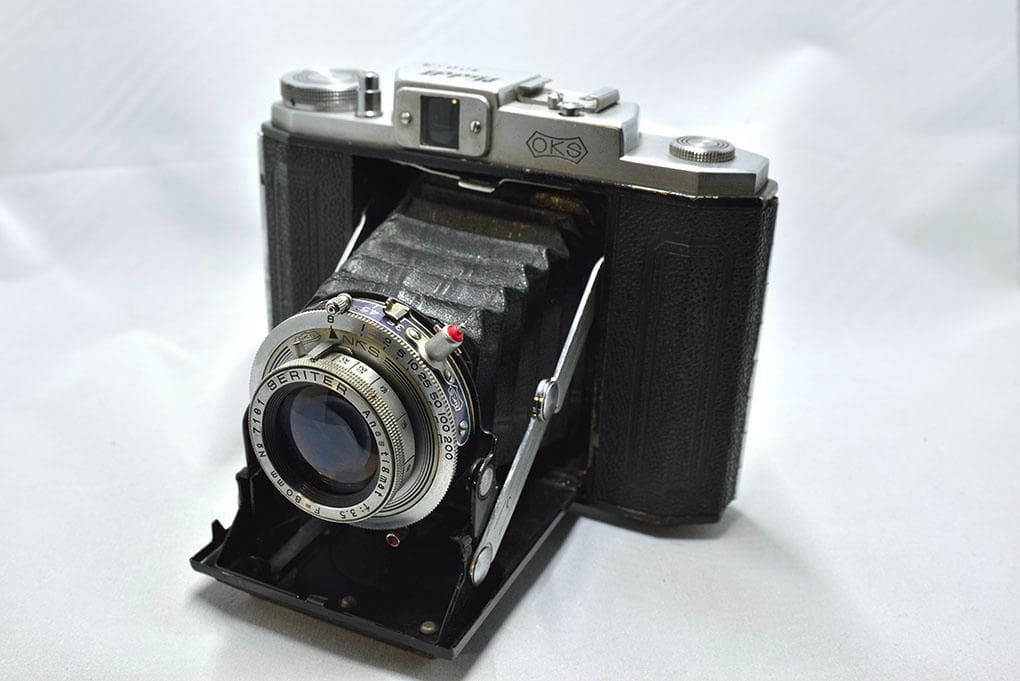 音羽光機製作所(OKS) ミドル120A ビューファインダースプリングカメラ