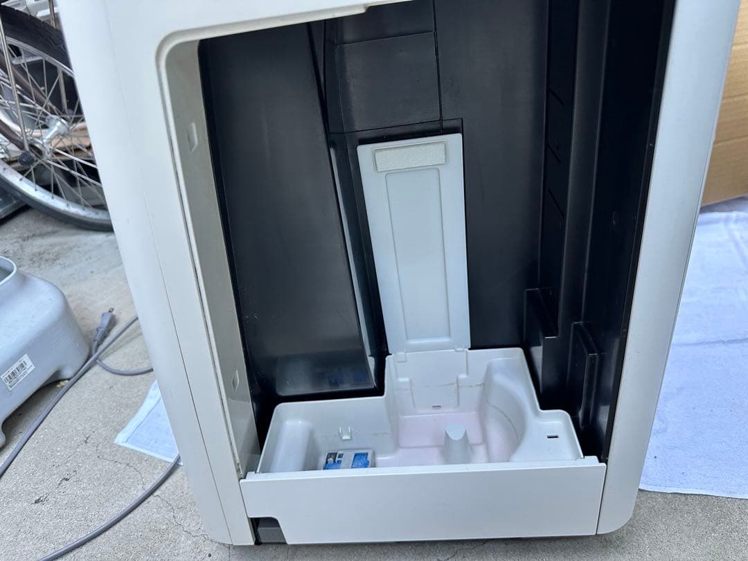 2018年製　SHARP 加湿空気清浄機 KI-HP100-W