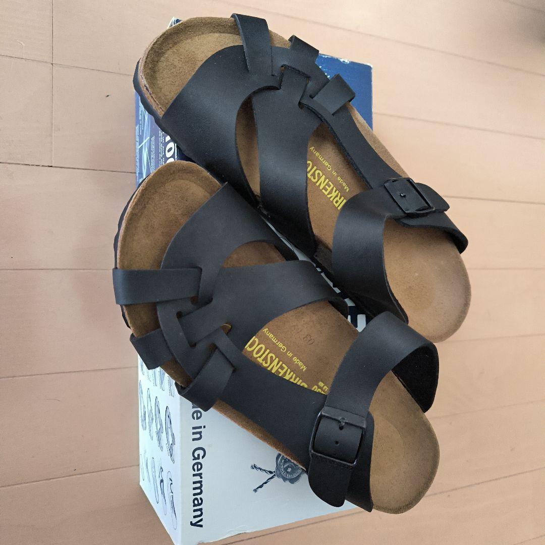 【新品】Birkenstock Pisa ブラック サンダル 39サイズ