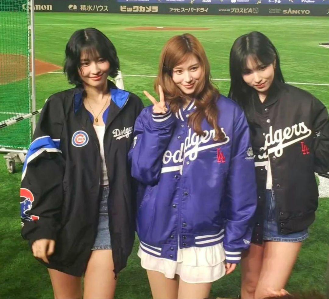 MOMO着用 配色ナイロンジャケット MLB東京シリーズ