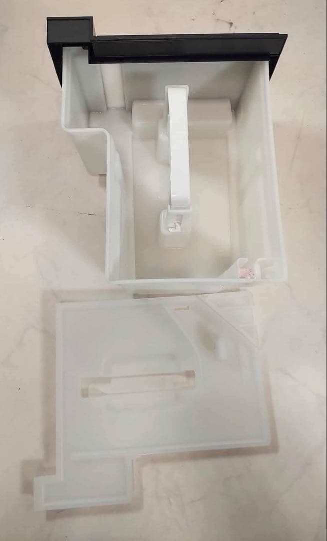 Emiちゃん専用　SHARP 除加湿空気清浄機 KC-HD70-W 2021年製