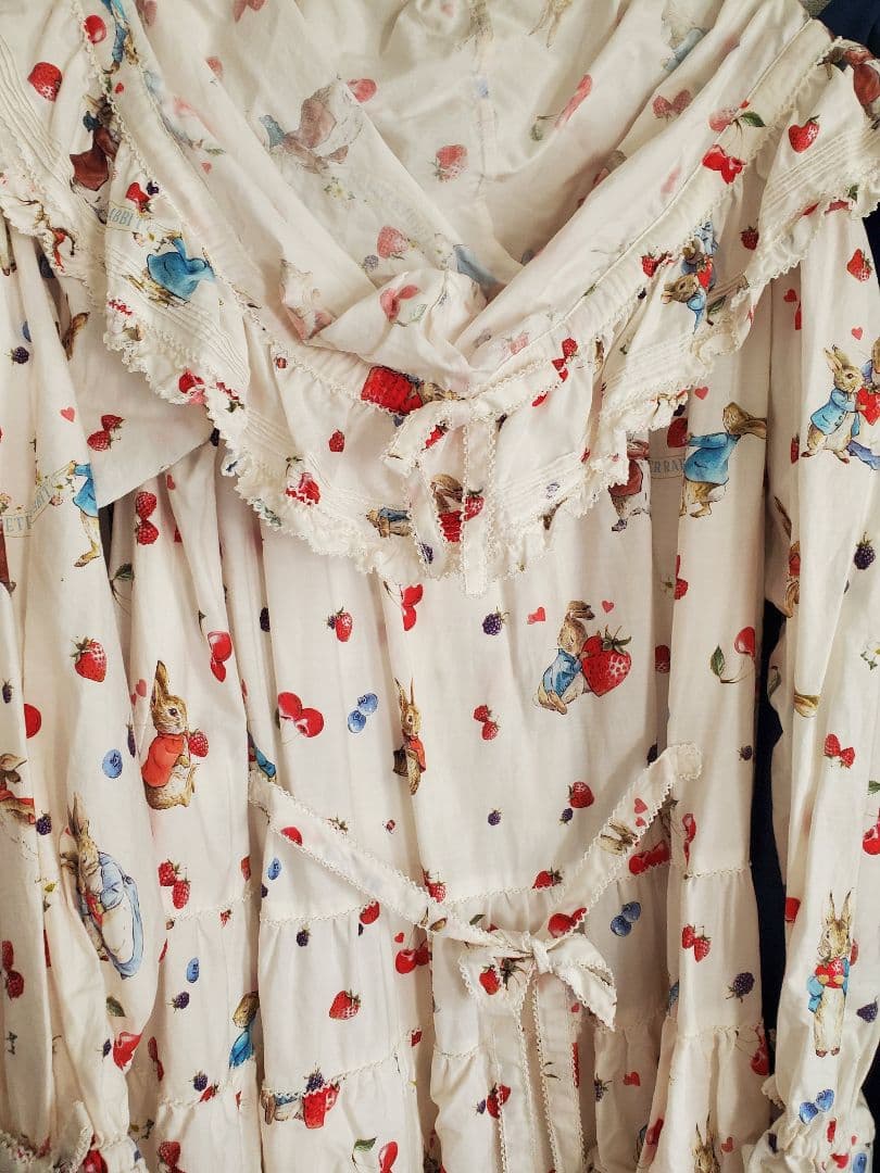 ピンクハウス　ピーターラビット　アイボリーロングワンピース、ブルータブリエセット