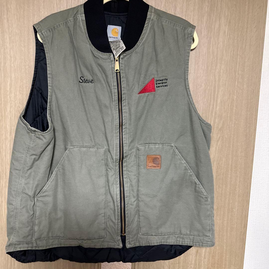 Carharttダウンベスト