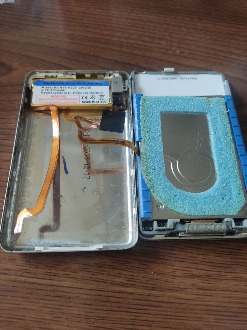 ポータブルプレーヤー Apple iPod classic MA002LL A1136 30GB