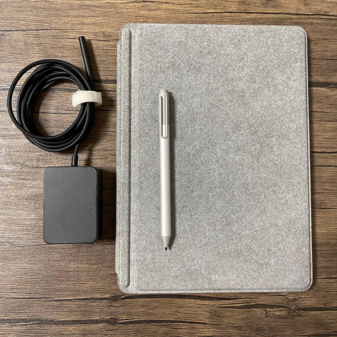 Surface Go (128GB/8GB) & タイプ カバー (プラチナ)