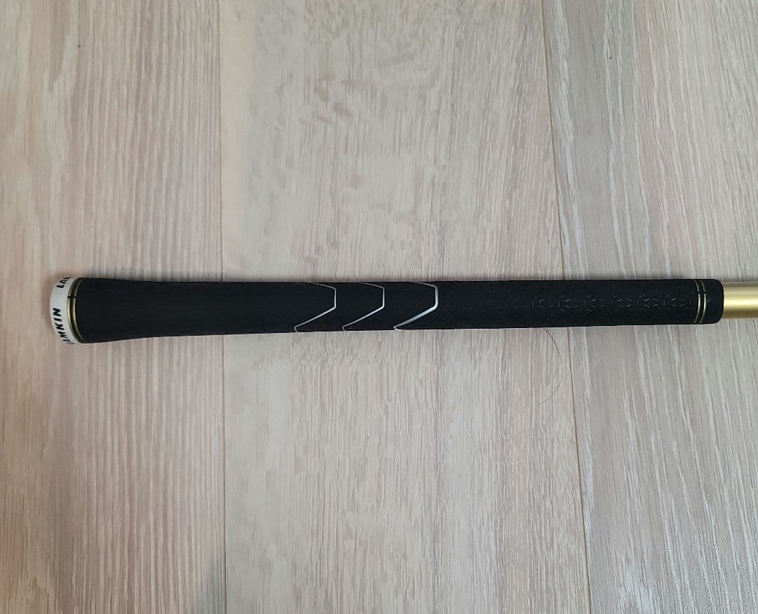 テーラーメイドスリーブ付き　ツアーAD CQ5-S ドライバー用