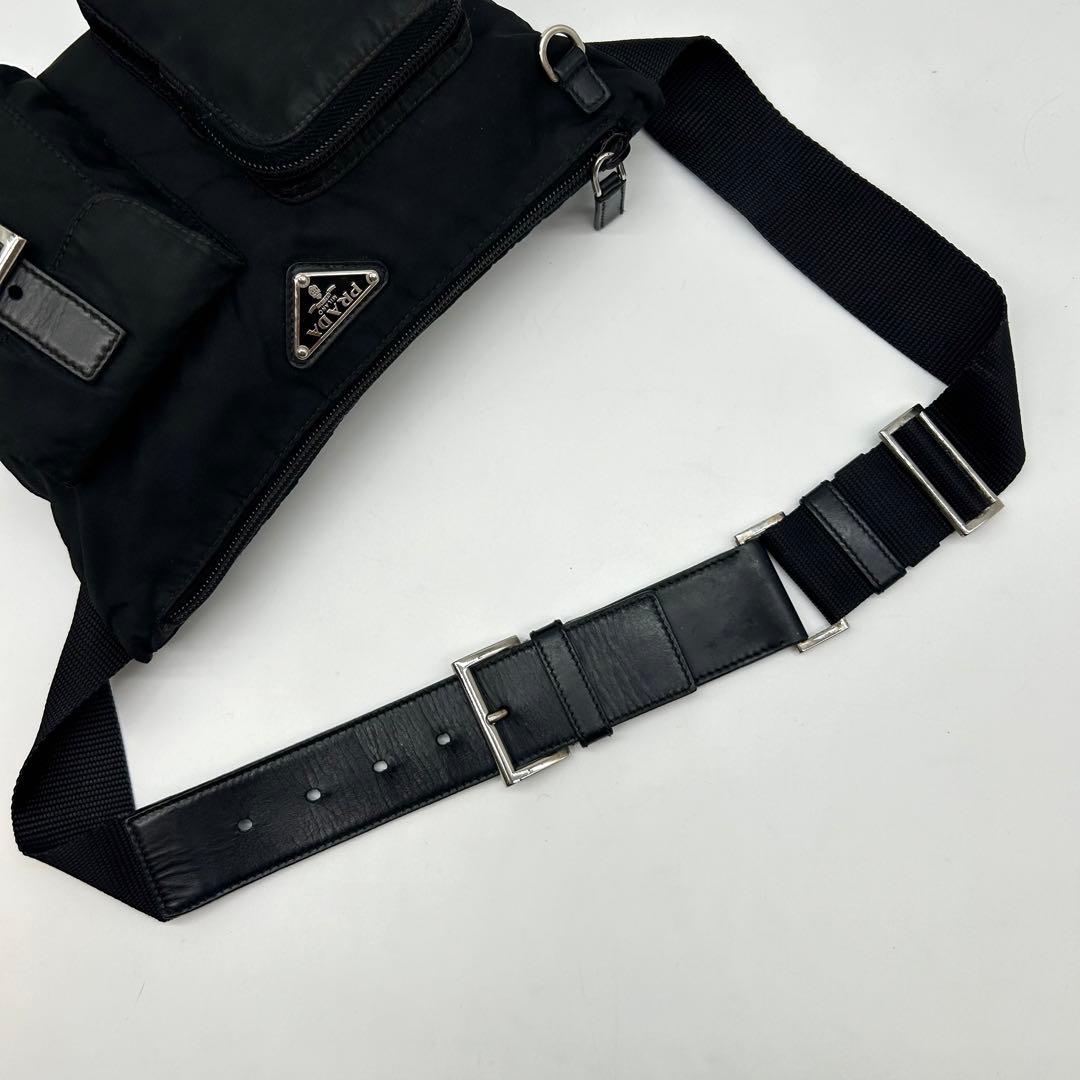 【新型 美品】PRADA プラダ ボディバッグ テスートナイロン 三角ロゴ 黒