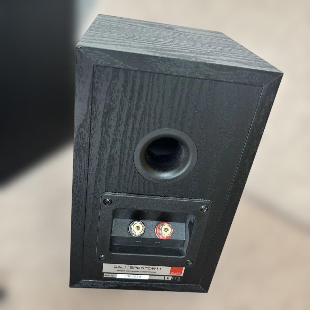 s*a様 DALI SPEKTOR 1 スピーカー 本体ブラック　ブックシェルフ