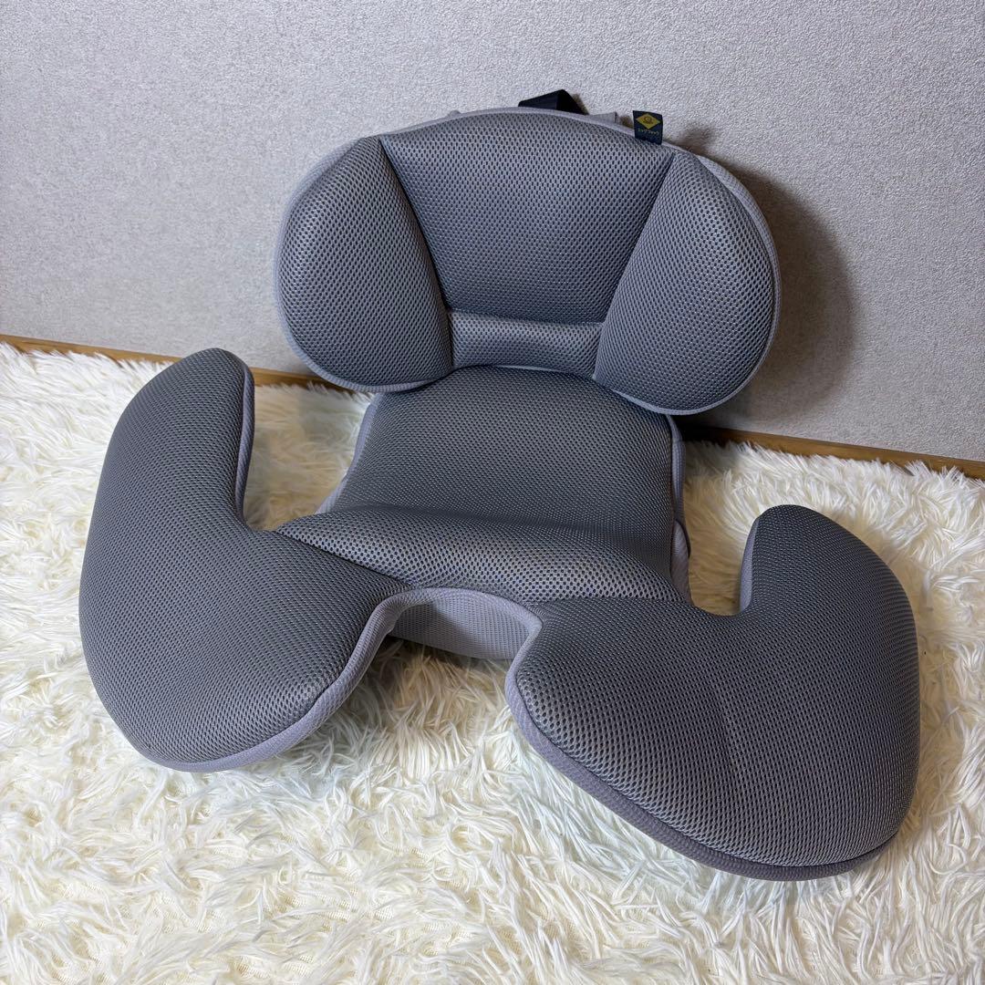 【ほぼ未使用】Combi クルムーヴ アドバンス ISOFIX チャイルドシート