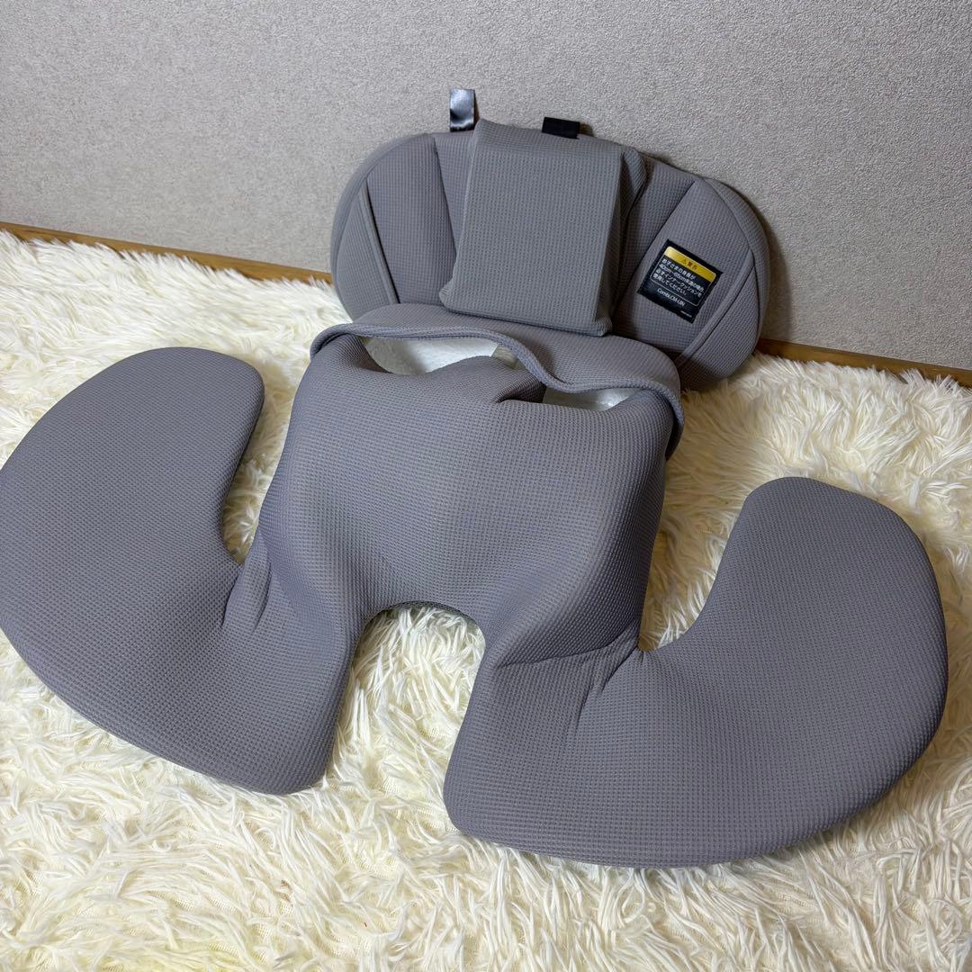 【ほぼ未使用】Combi クルムーヴ アドバンス ISOFIX チャイルドシート