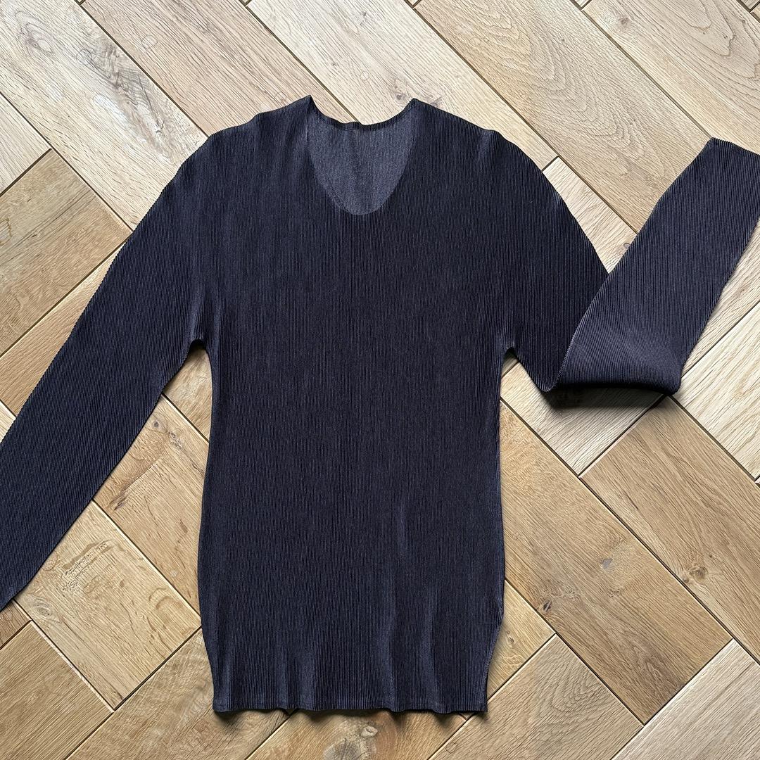 イッセイミヤケ【プリーツ プリーズ】カットソー長袖／こげ茶