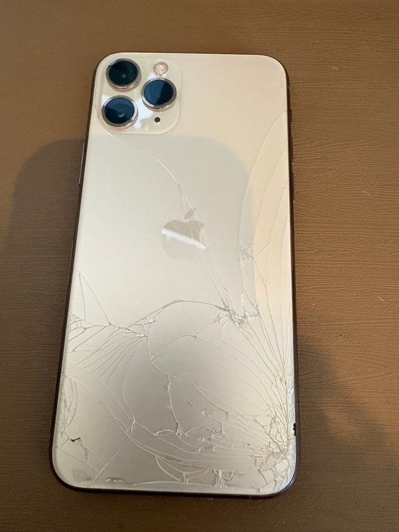 【最終値下げ限定】Apple iPhone 11 Pro ゴールド