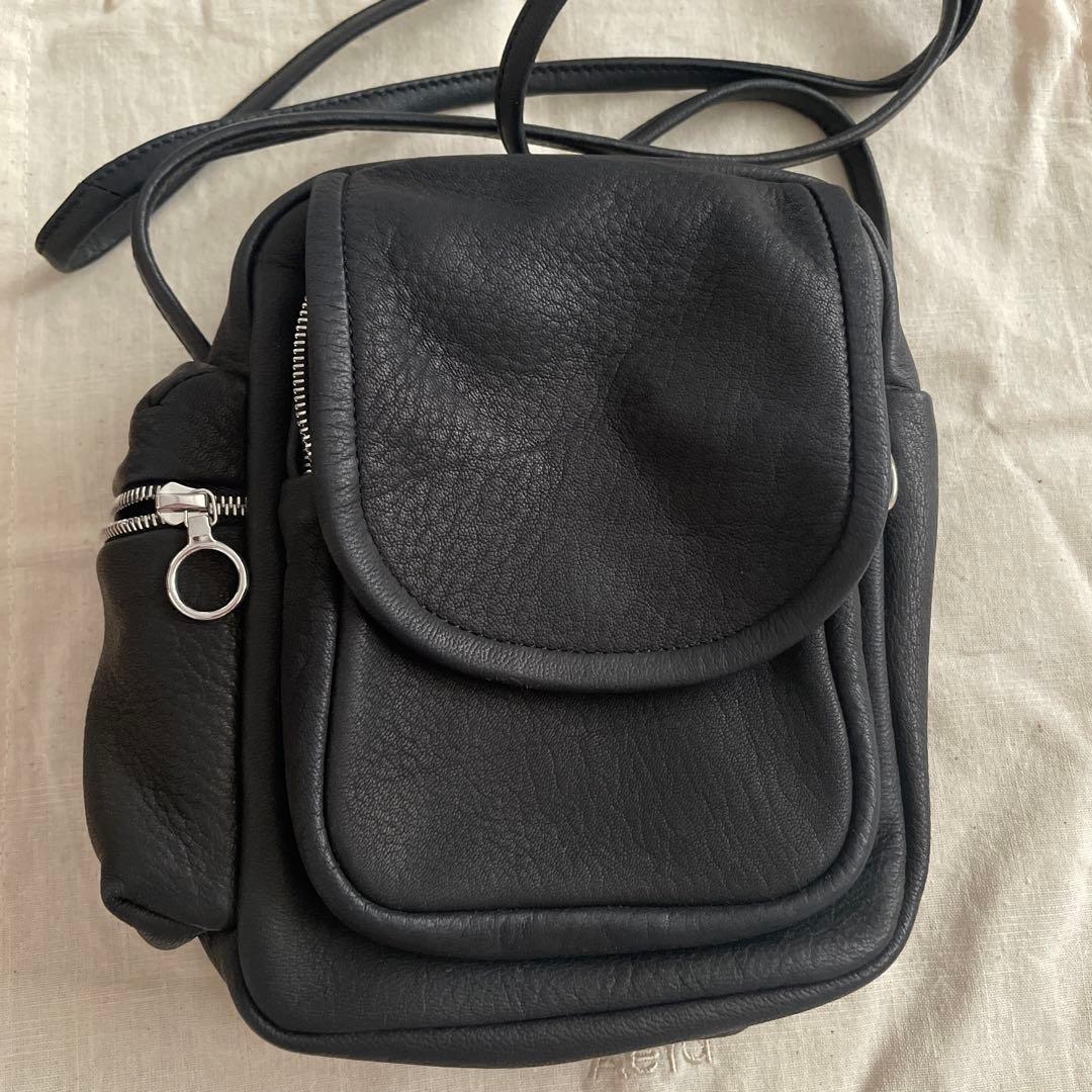 Aeta定番のショルダーポーチバッグ