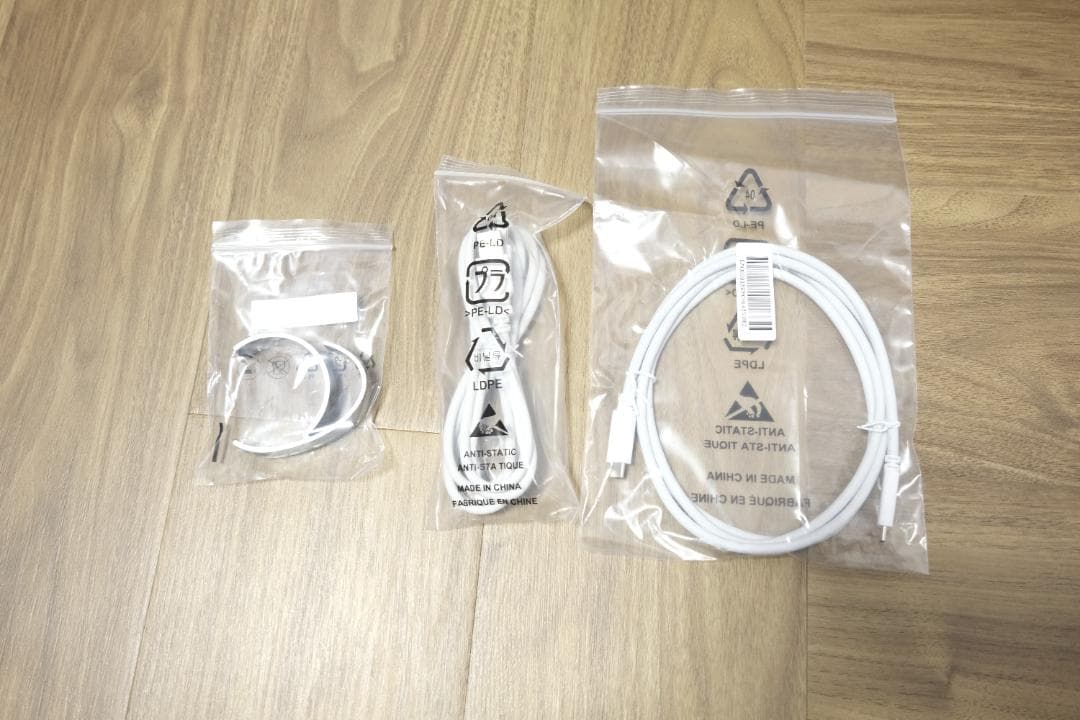 だいすけ　LG ディスプレイ 32UQ850V-W 31.5インチ