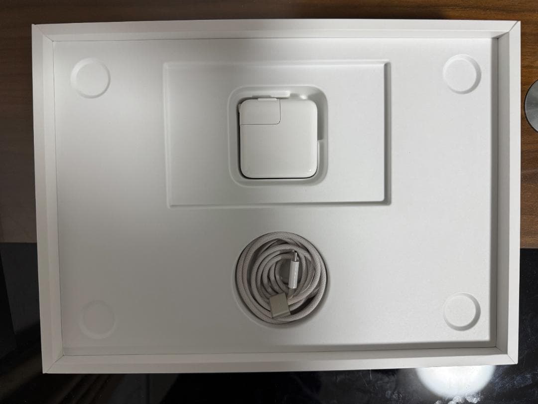 【箱あり】美品 MacBook Air 13.6インチ M2 256GB