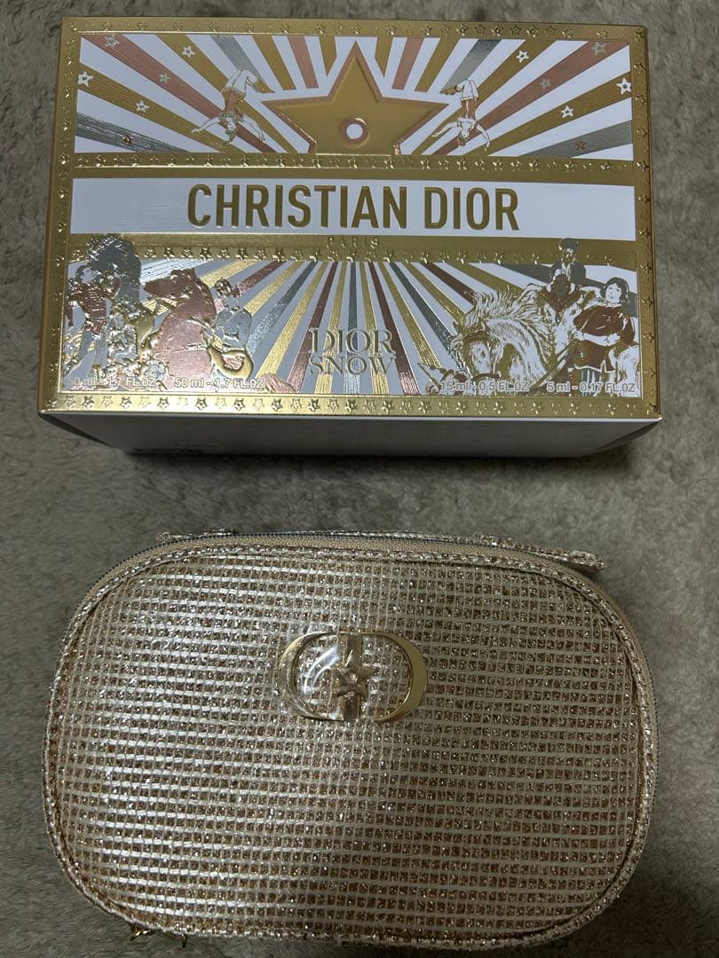 Dior  専用ポーチ付き