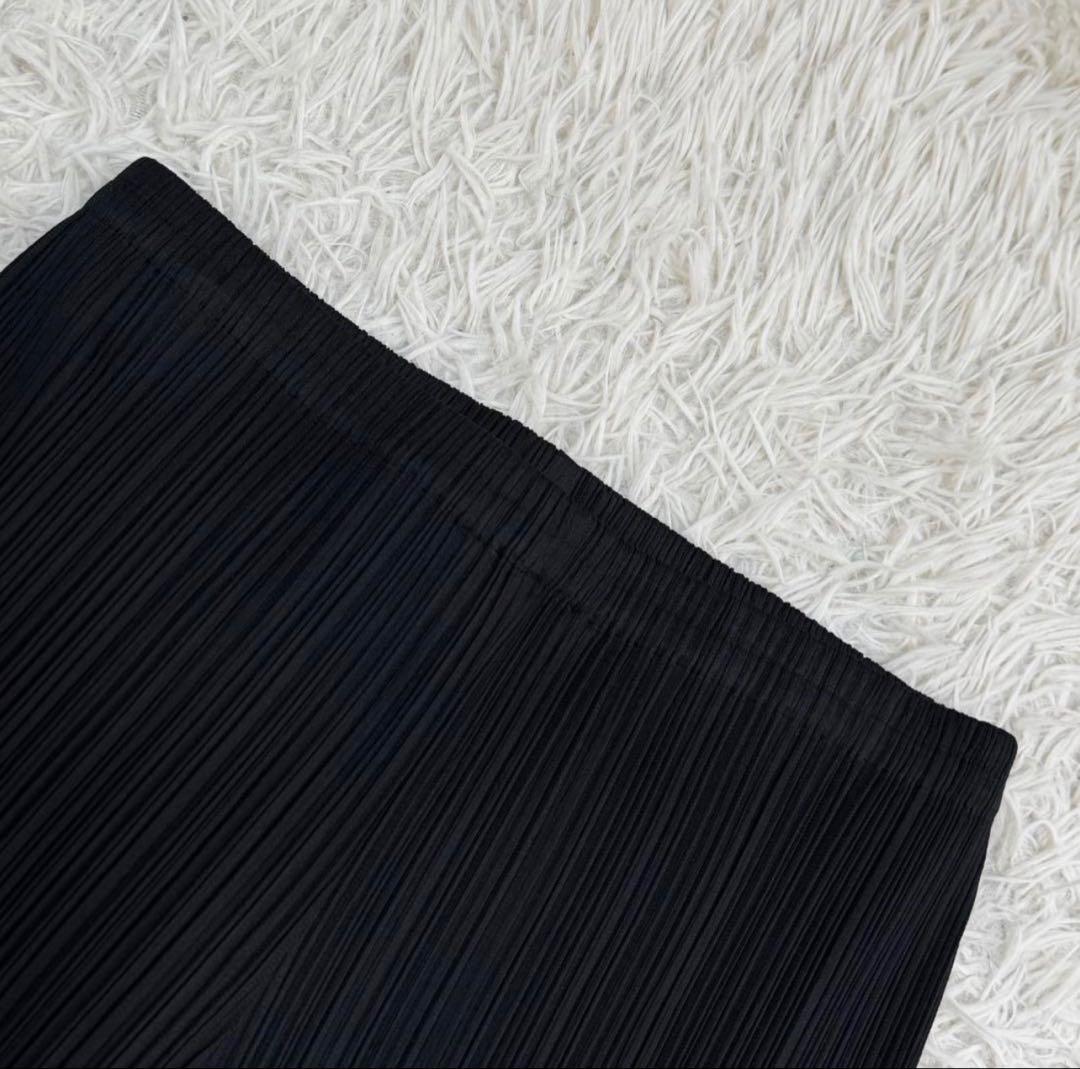 PLEATS PLEASE パンツ 黒 ブラック 3