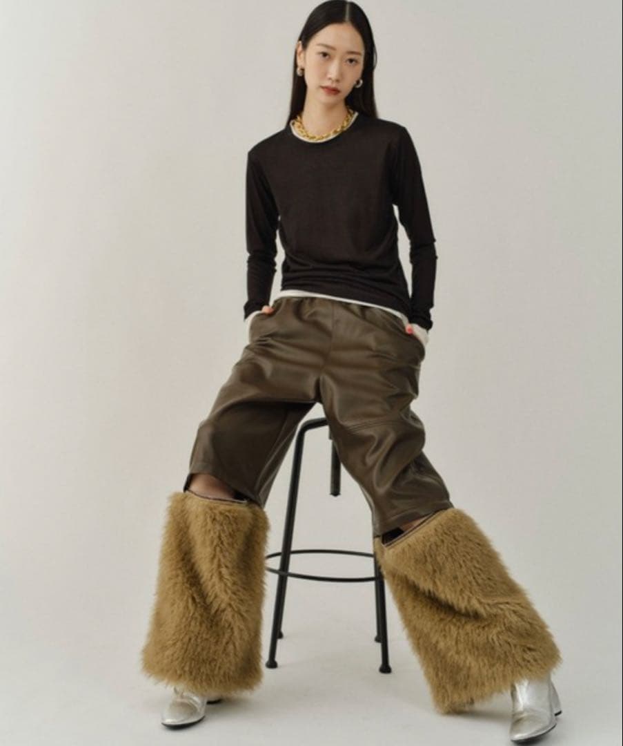 yae 2ウェイブロッキングパンツ 取り外しできるファー付き