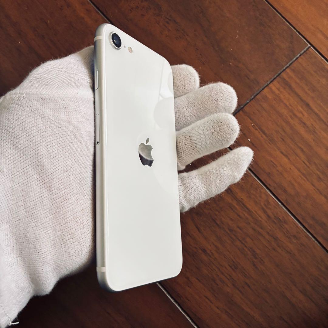 iPhone SE2 64GB ホワイト