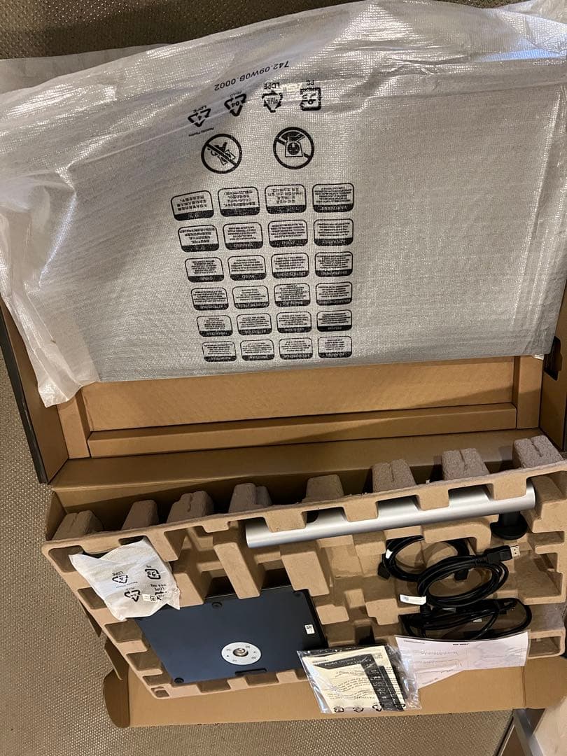 ASUS ProArt Display PA329CRV 本体