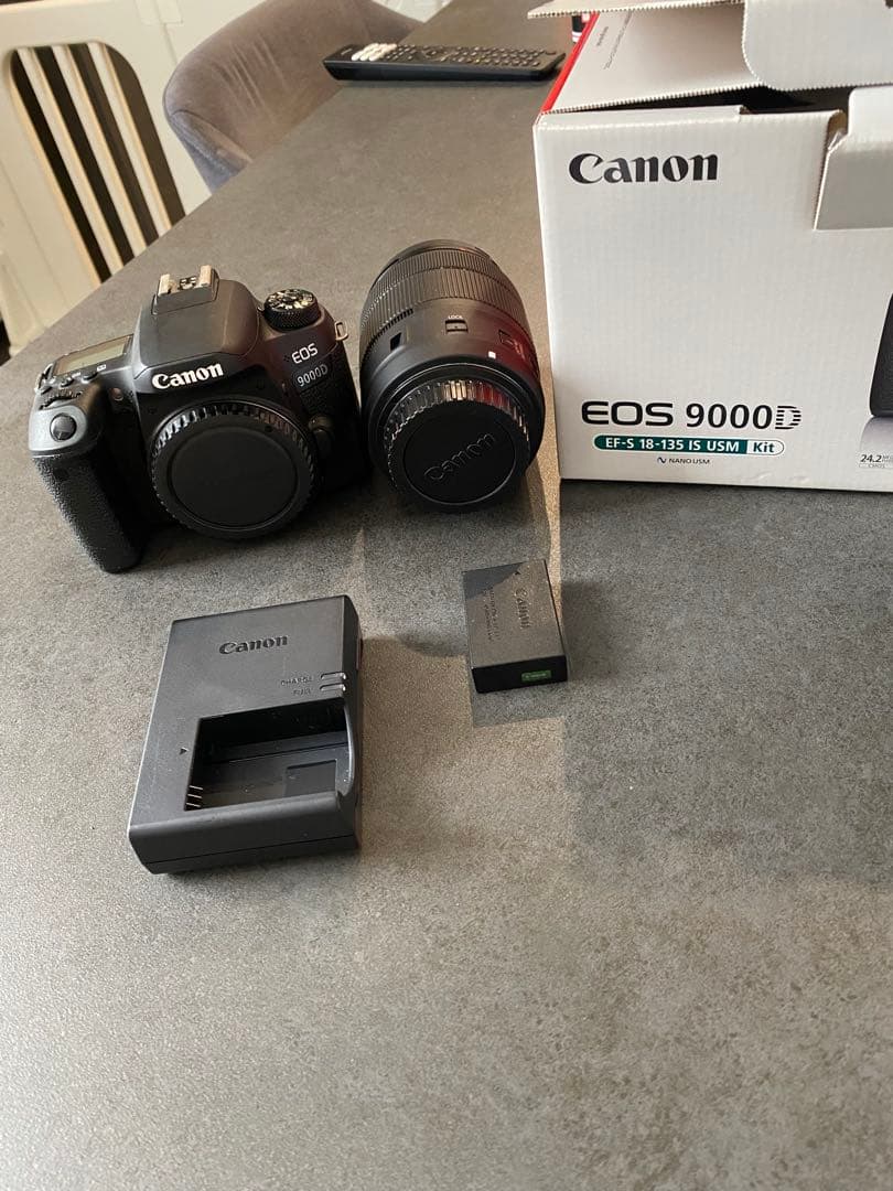 Canon EOS 9000d デジタル一眼レフカメラ 本体