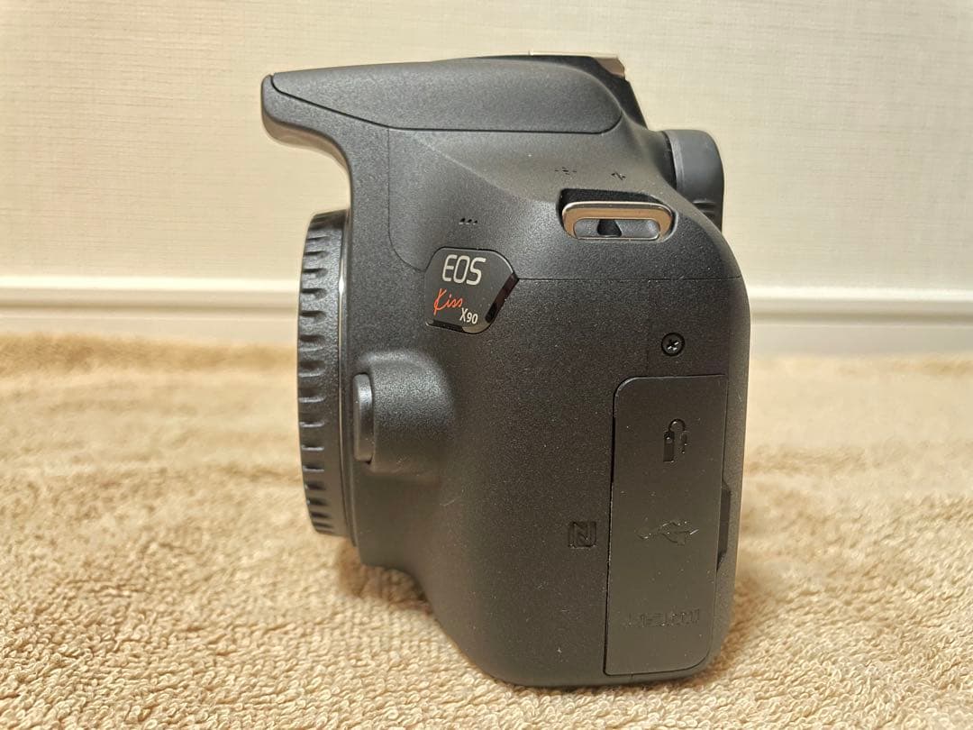 Canon EOS Kiss X90 本体 + レンズ + 付属品 SDカード付