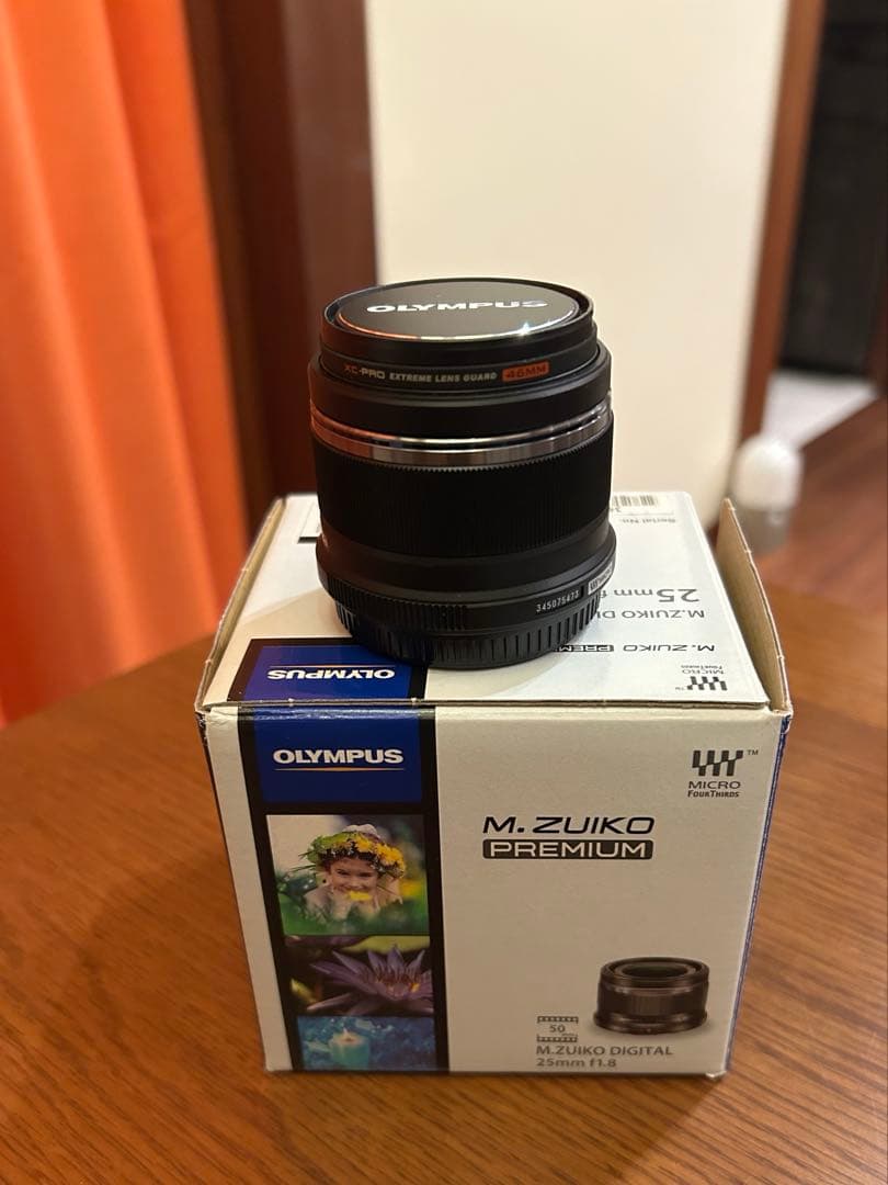 M.ZUIKO DIGITAL 25mm f1.8レンズ　ブラック