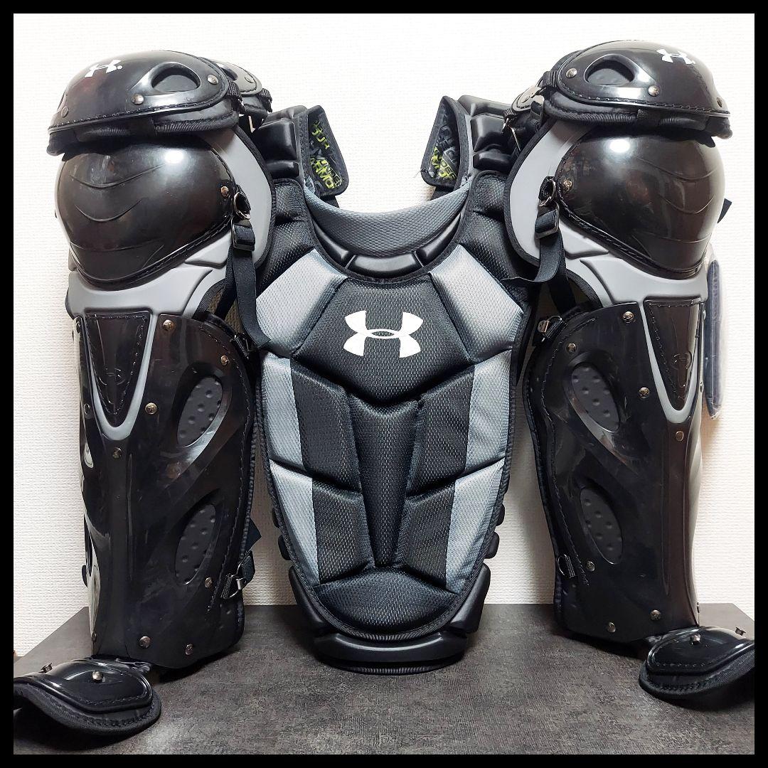 あ*わ様 UA　アンダーアーマー　キャッチャー防具　プロテクター　レッグガード