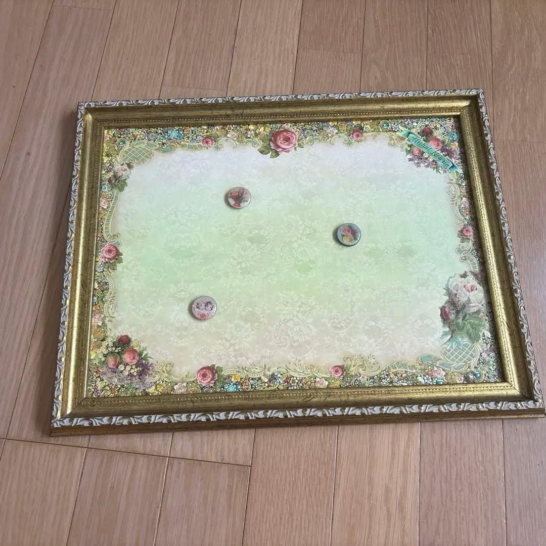 ミハエルネグリン花柄装飾 木製フレーム マグネット付き