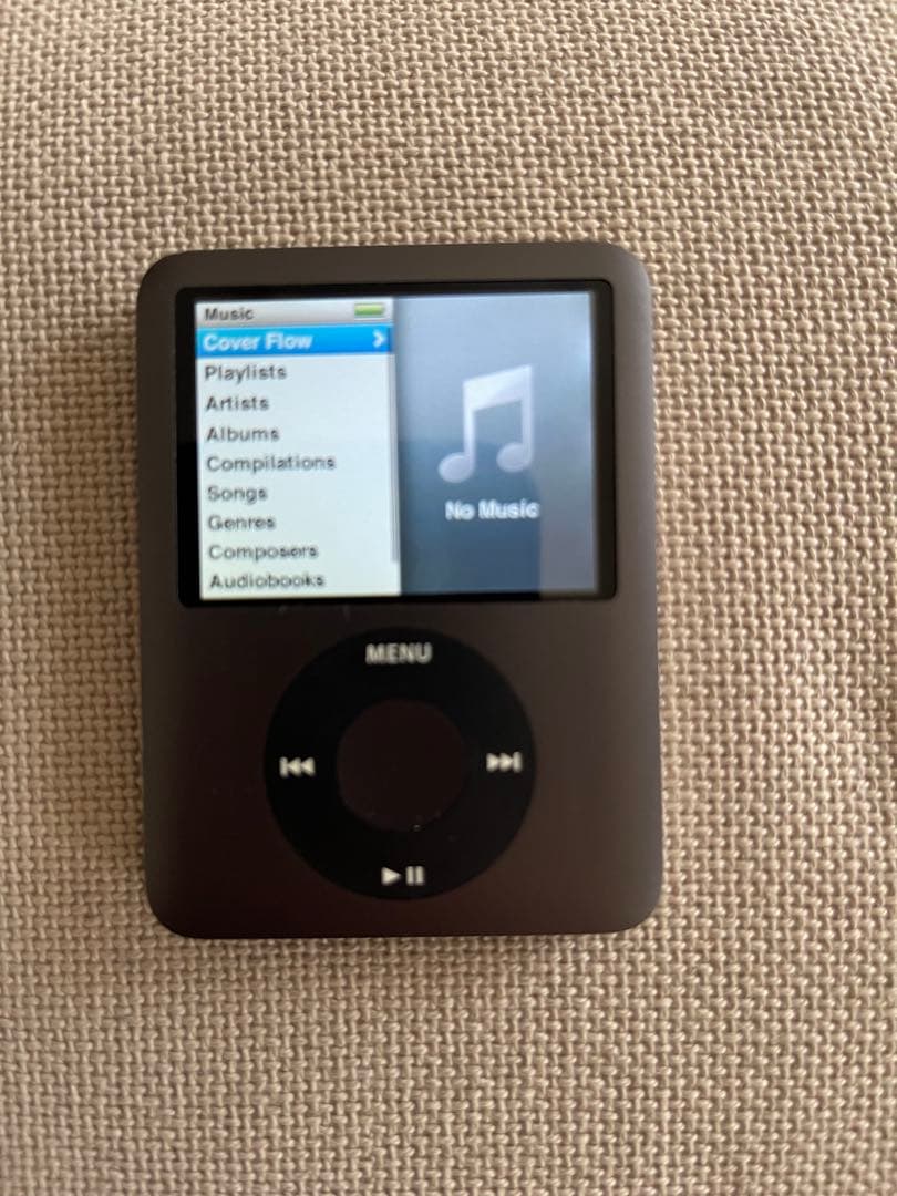 iPod nano 第3世代 8GBブラック動作確認済 ケーブル付き Apple