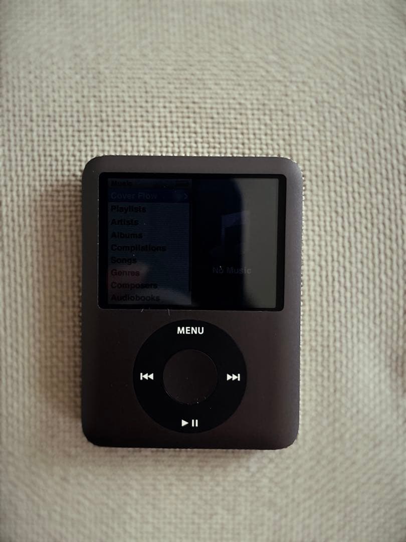 iPod nano 第3世代 8GBブラック動作確認済 ケーブル付き Apple