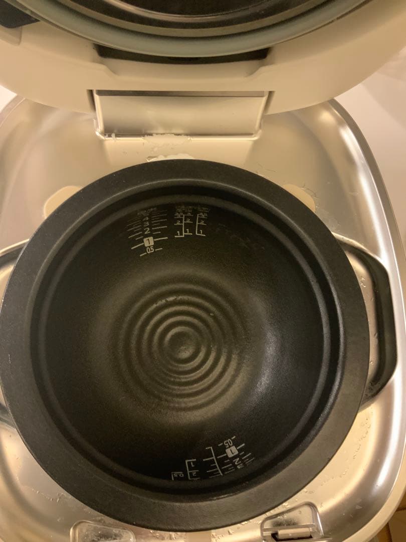 パパ　タイガー圧力IH炊飯ジャー　JPL-A100 ホワイトご褒美炊き