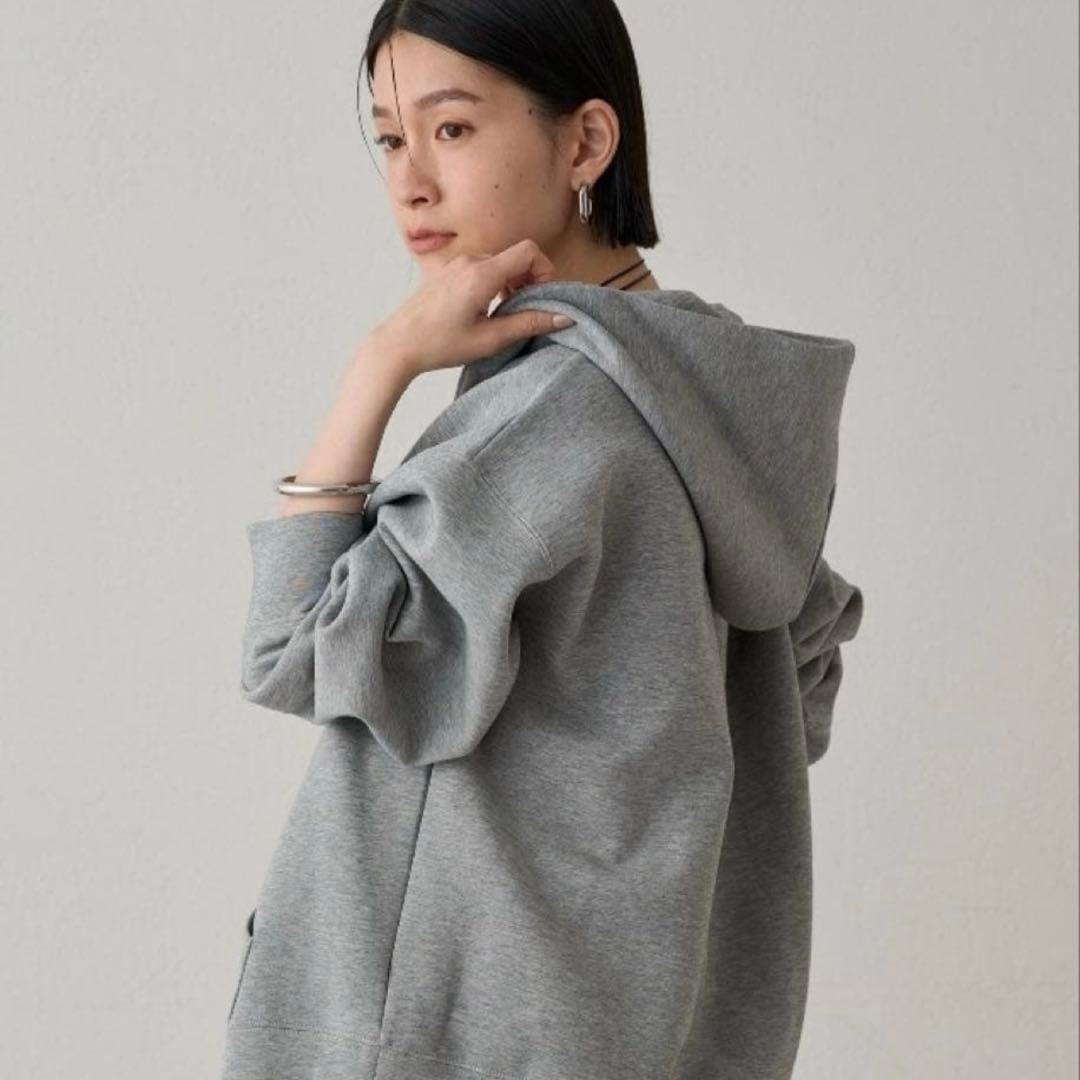 Loungedress ポンチパーカー