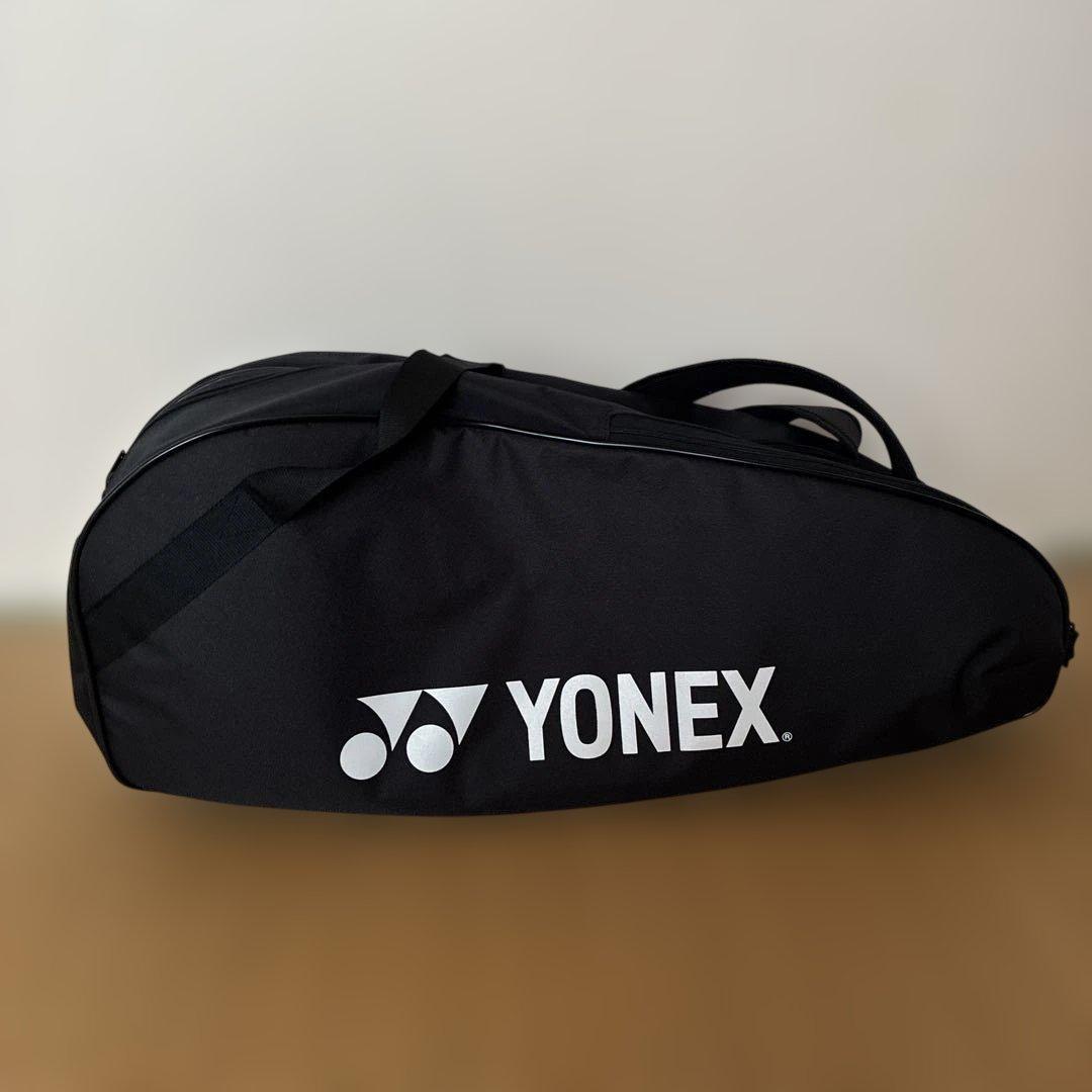 YONEX バドミントンラケット 2本　バッグ付