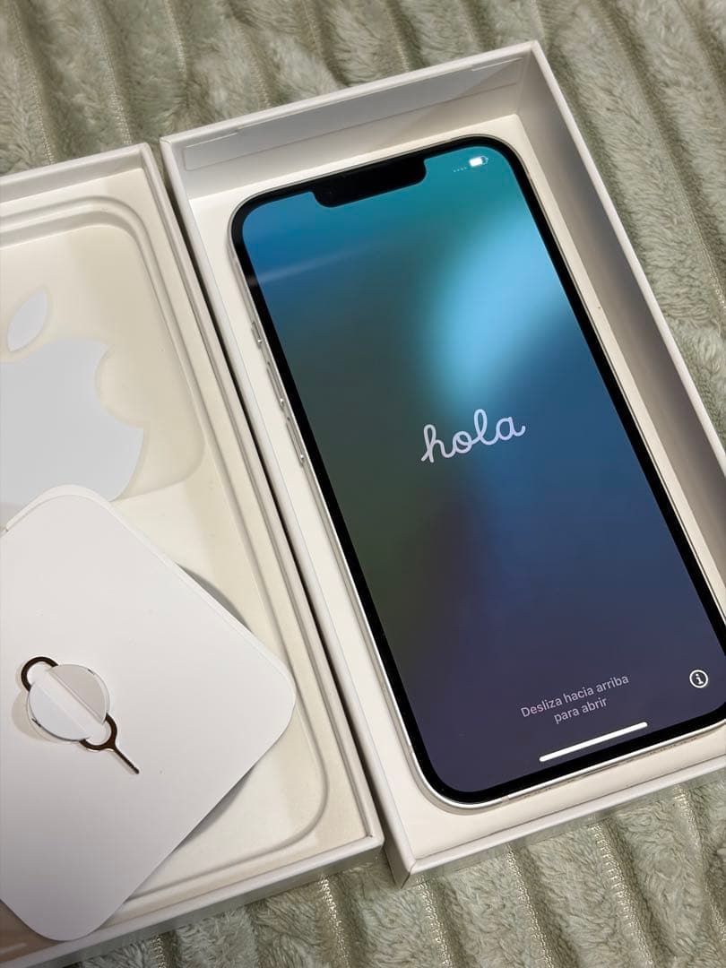 FAJR様　iPhone13 256GB スターライト