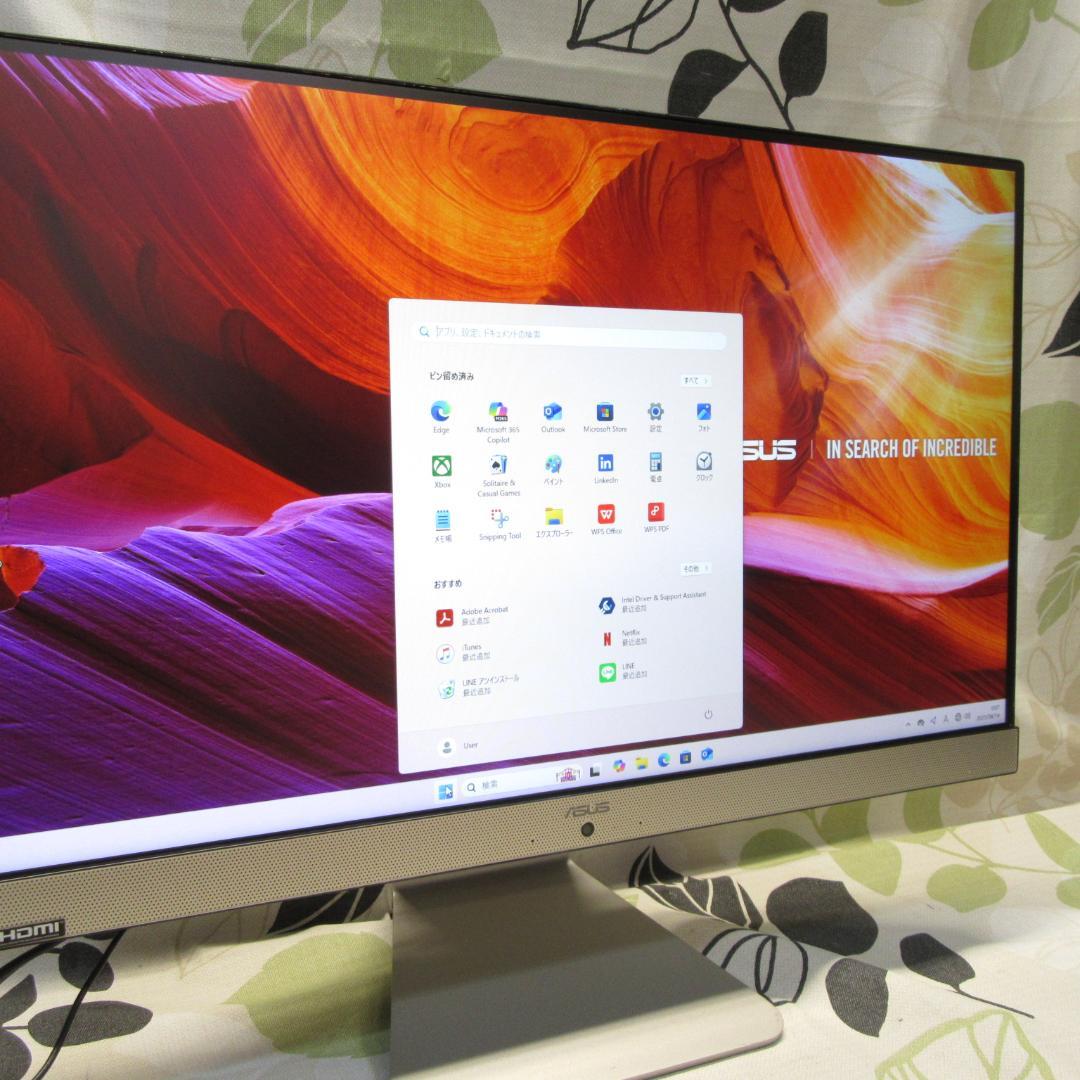 Win11公式対応10世代i7/メ16G/高速SSD/カメラ/フレームレス/無線