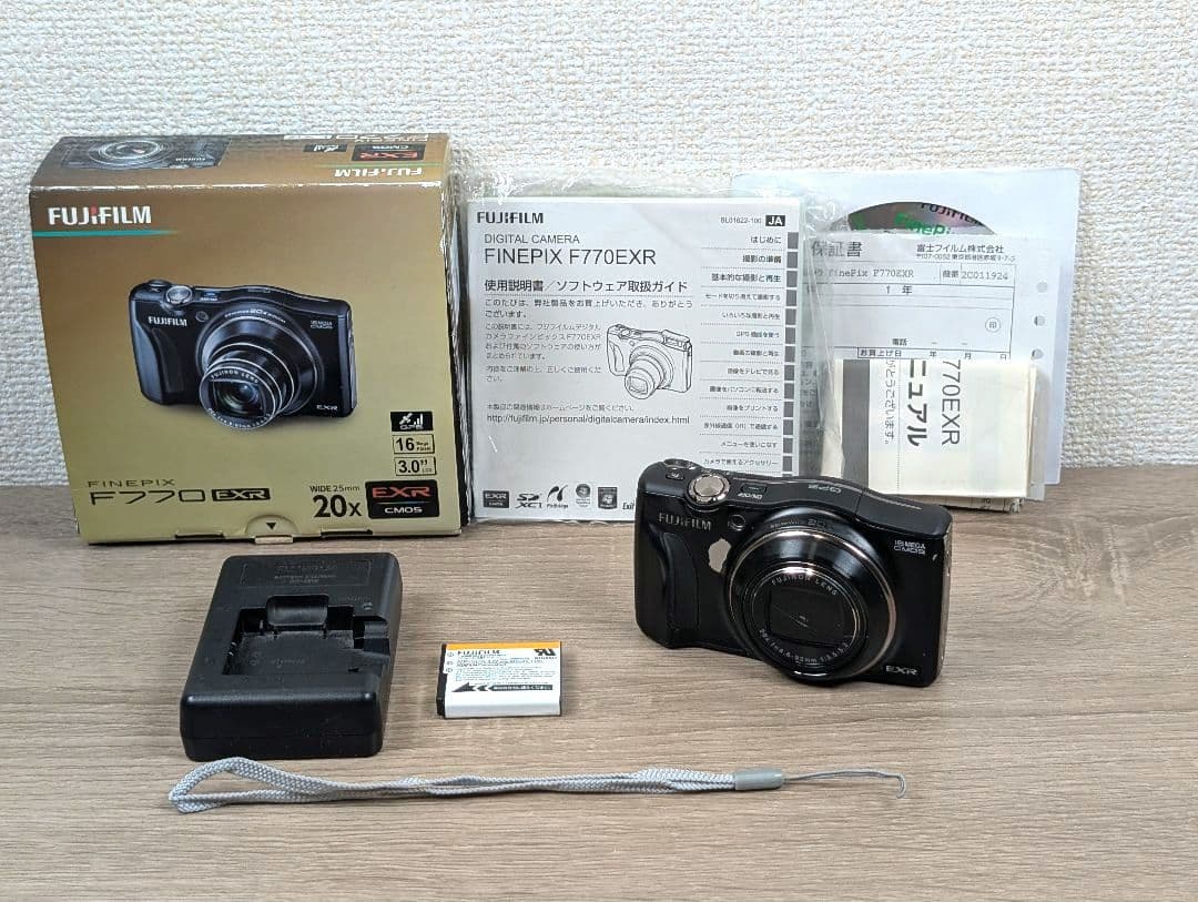 【動作品】FUJIFILM FINEPIX F770 EXR ブラック