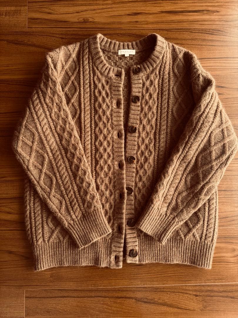 デミリー　ケーブルニット　キャメル　カーディガン
