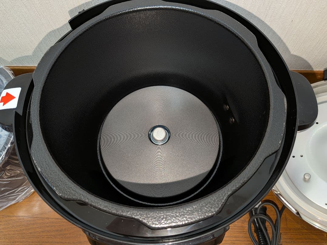 〈新品〉D&S ディーアンドエス 家庭用マイコン電気圧力鍋4.0L /レッド