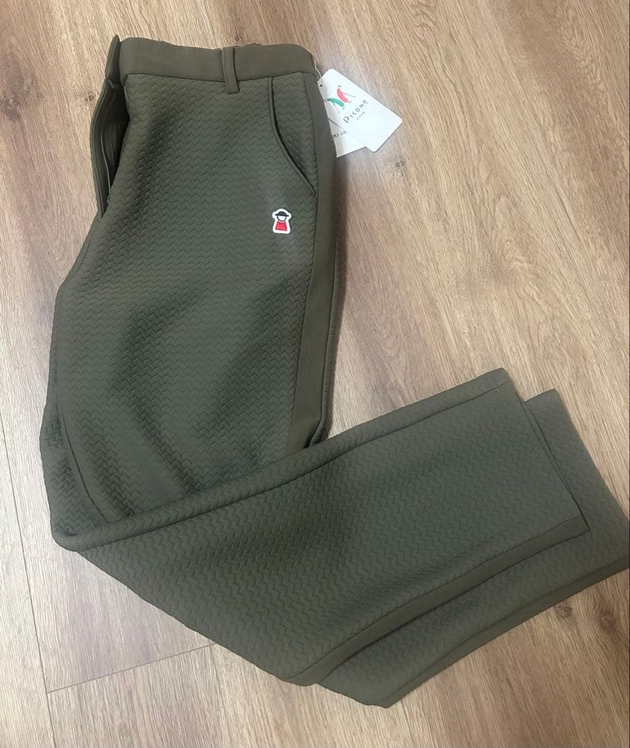 ピッコーネクラブ　レディースパンツ　40サイズ