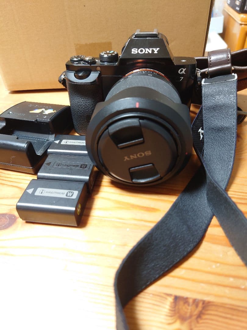 SONYミラーレス一眼　初代α7レンズキット　バッテリー×3+充電器