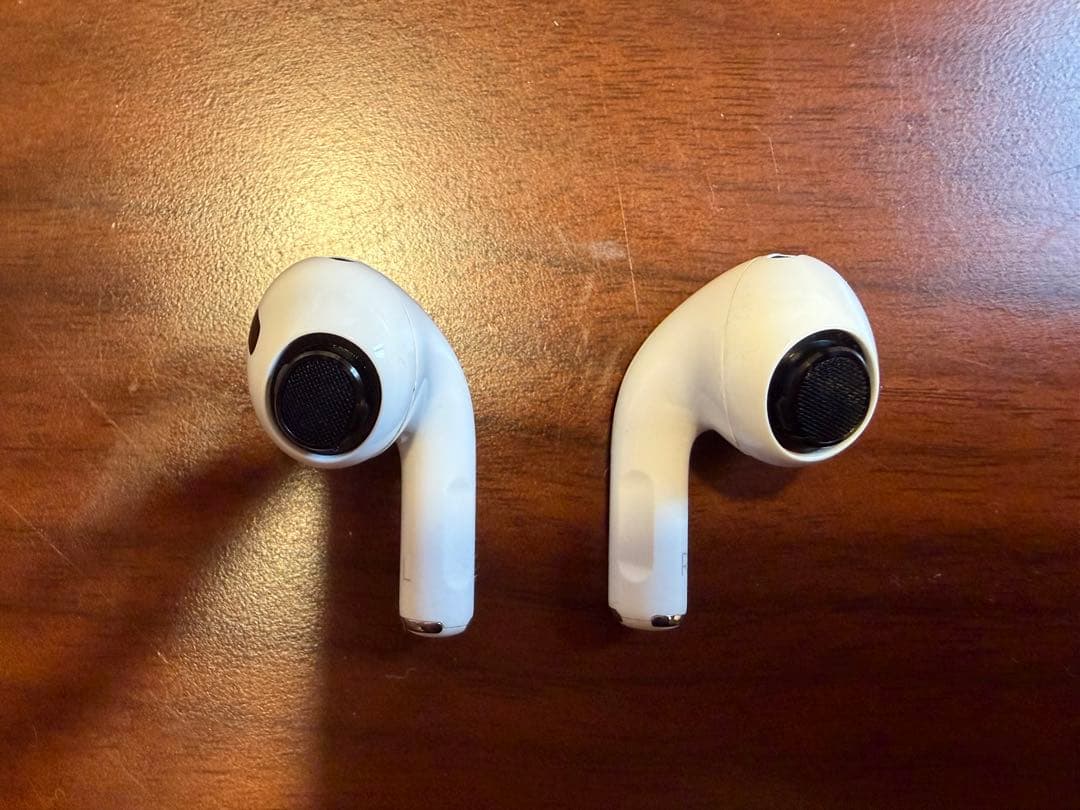 Apple AirPods Pro 第2世代　Lightning