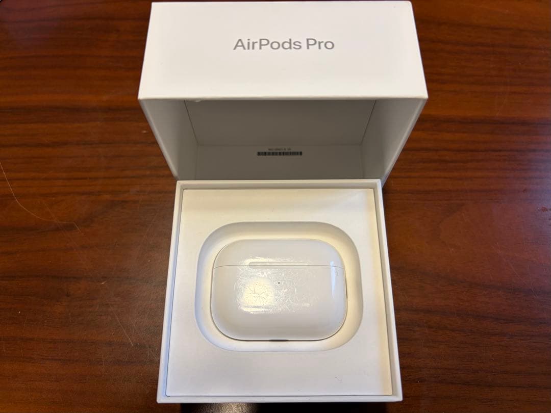 Apple AirPods Pro 第2世代　Lightning