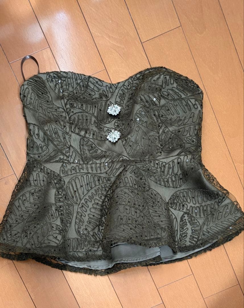 LEJAスパンコール刺繍ビジューボタンフレアスリーブセットアップドレスワンピース