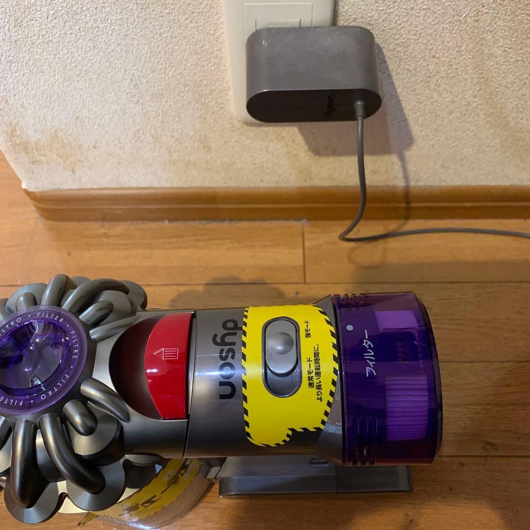 ダイソン　v8 slim fluffy extra 掃除機　クリーン　Dyson